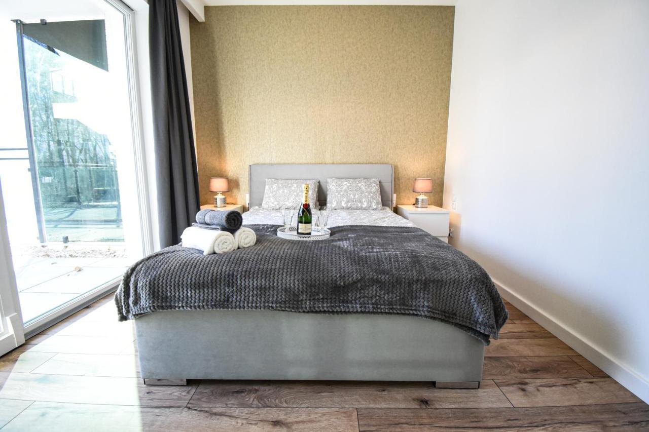 Apartament VILLA PARK przy plaży z widokiem na jezioro, taras 50 m2 Ostróda Zewnętrze zdjęcie